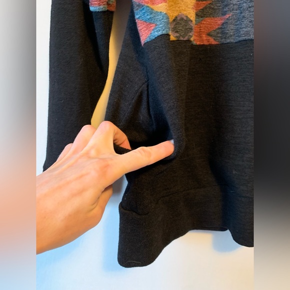 Aztec Design Polyester Sweater - Picture 5 of 5